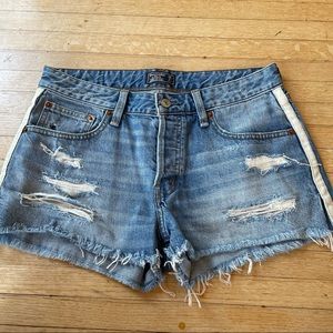 NWOT Abercrombie denim shorts!💘